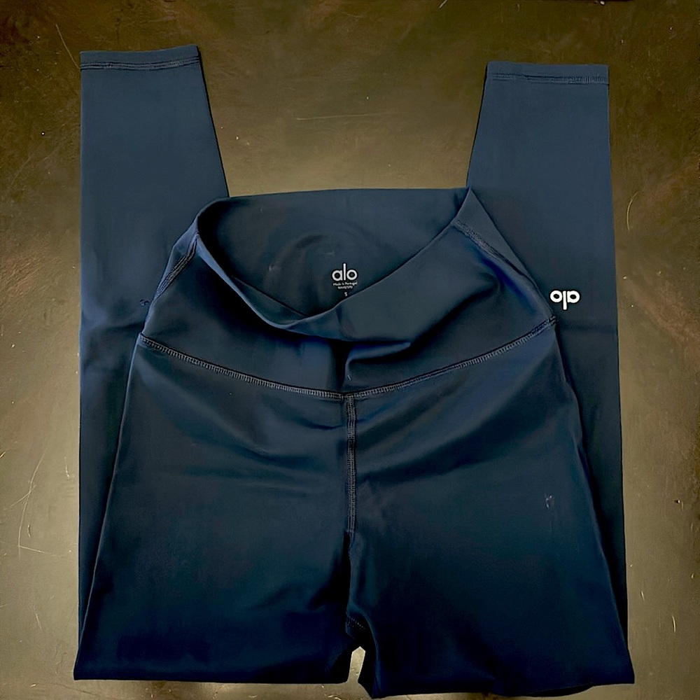 Alo Warrior Ripped Leggings